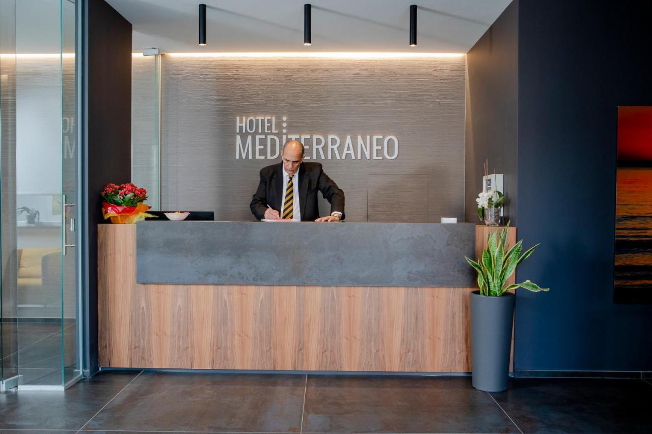 Hotel Mediterraneo Martinsicuro Esterno foto