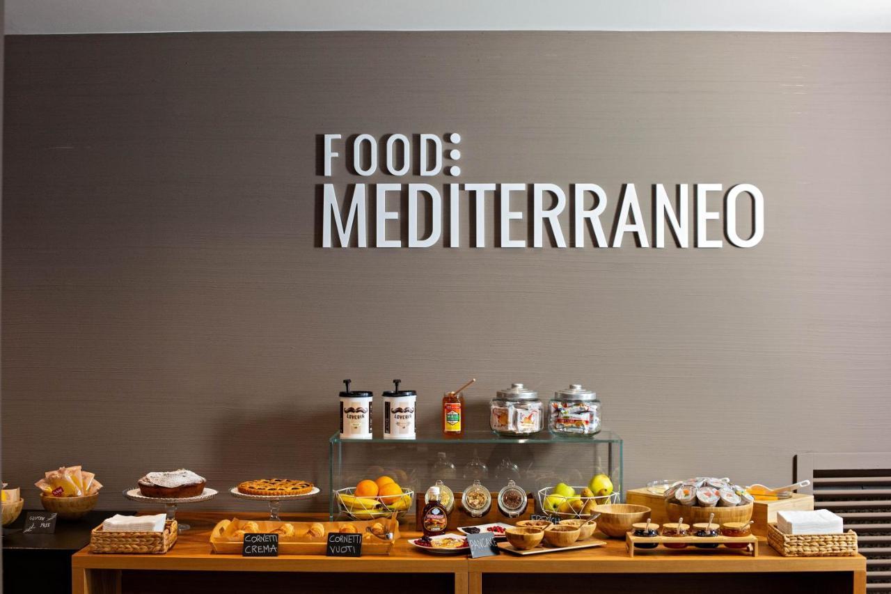 Hotel Mediterraneo Martinsicuro Esterno foto